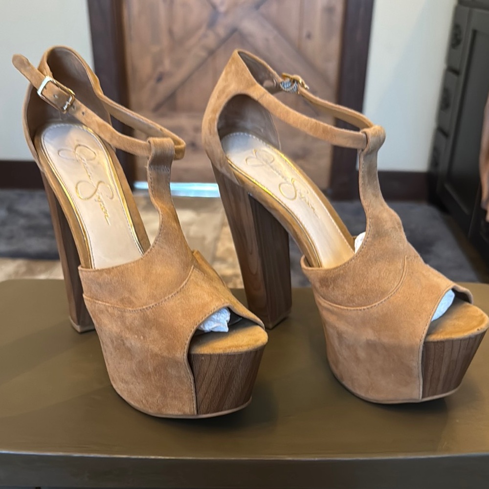 Jessica Simpson Tan Platform Elegance